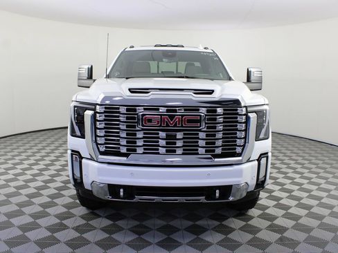 New 2026 GMC Sierra 2500 Denali w/ Denali Reserve Package AWD/4WD image 32
