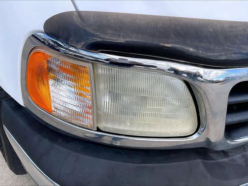 Used 2000 Ford F150 XLT image 25