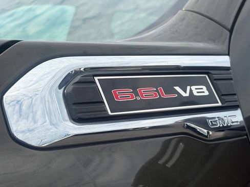 Used 2022 GMC Sierra 2500 SLE w/ SLE Value Package; AWD/4WD image 8