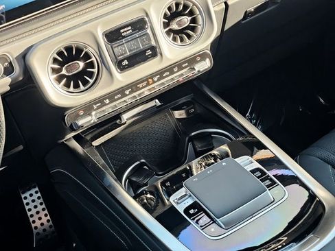 Used 2025 Mercedes-Benz G 63 AMG 4MATIC image 36