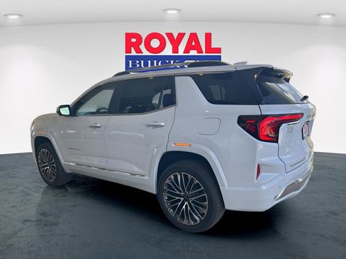 Used 2026 GMC Terrain Denali w/ LPO, Floor Liner Package AWD/4WD image 5
