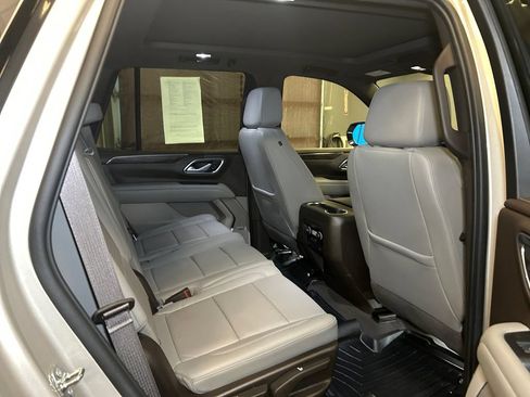 Used 2022 Chevrolet Tahoe LT AWD/4WD image 19