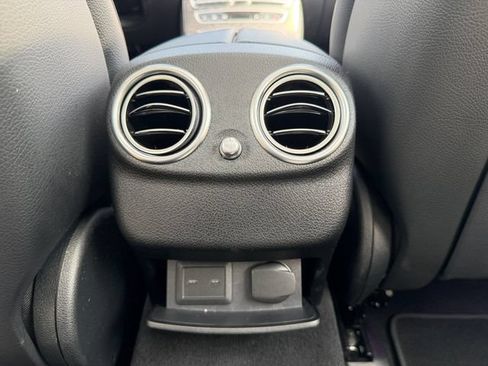 Used 2023 Mercedes-Benz E 350 4MATIC Sedan image 21