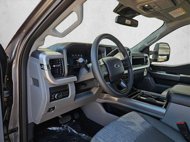 New 2026 Ford F250 XLT w/ XLT Premium Package AWD/4WD image 3