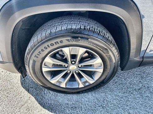 Certified 2025 Chevrolet Equinox LT w/ Convenience Package II image 32