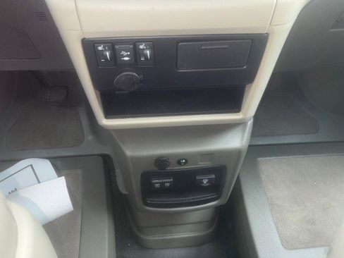 Used 2020 Toyota Sienna XLE w/ XLE Navigation Package image 21