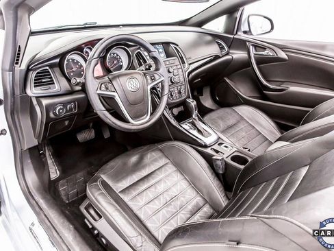 Used 2019 Buick Cascada Premium image 29