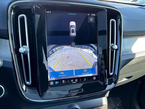 Used 2023 Volvo XC40 B5 Plus w/ Driver Assist Package image 28
