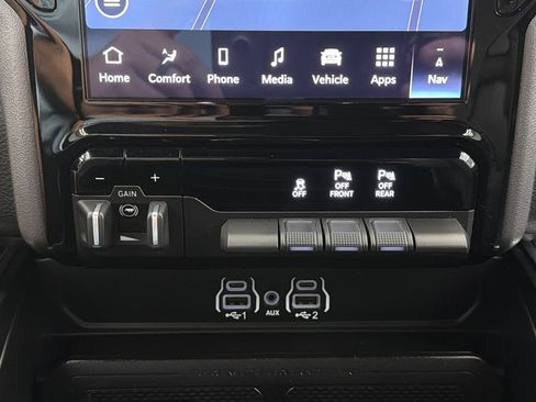 Used 2025 RAM 1500 Big Horn AWD/4WD image 23
