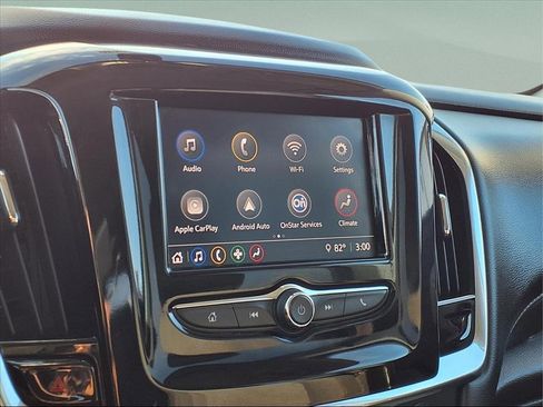 Used 2021 Chevrolet Traverse LS image 27