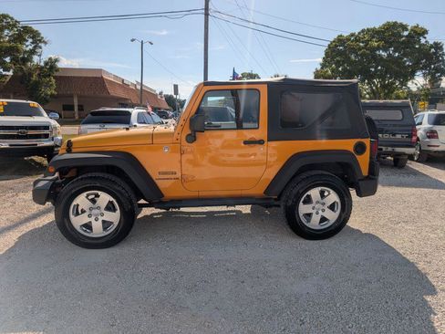 Used 2012 Jeep Wrangler Sport AWD/4WD image 4
