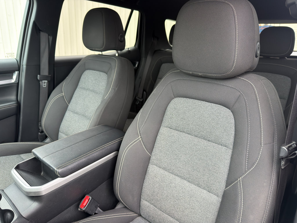 Used 2025 GMC Terrain Elevation FWD image 21