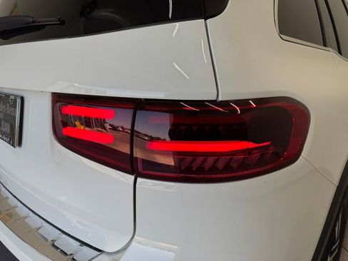 Used 2026 Mercedes-Benz GLB 250 image 33
