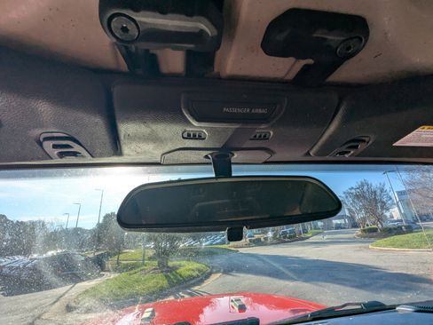 Used 2018 Jeep Wrangler Unlimited Sport S image 23