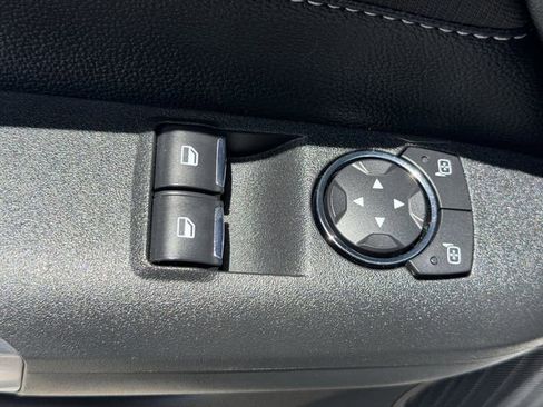Used 2017 Ford Mustang Coupe RWD image 19