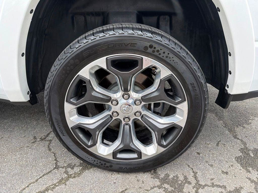 Used 2019 RAM 1500 Limited AWD/4WD image 12