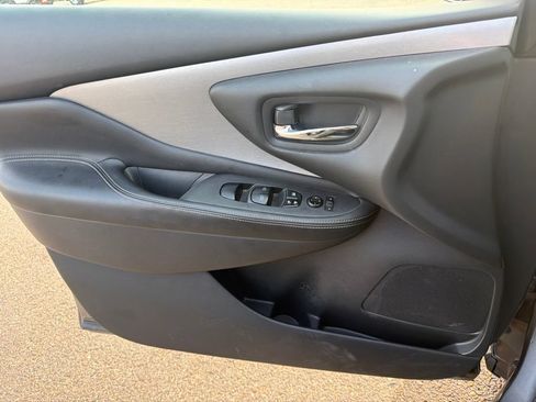 Used 2020 Nissan Murano S AWD/4WD image 20