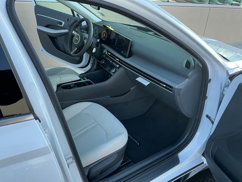 New 2026 Hyundai Sonata SEL image 16