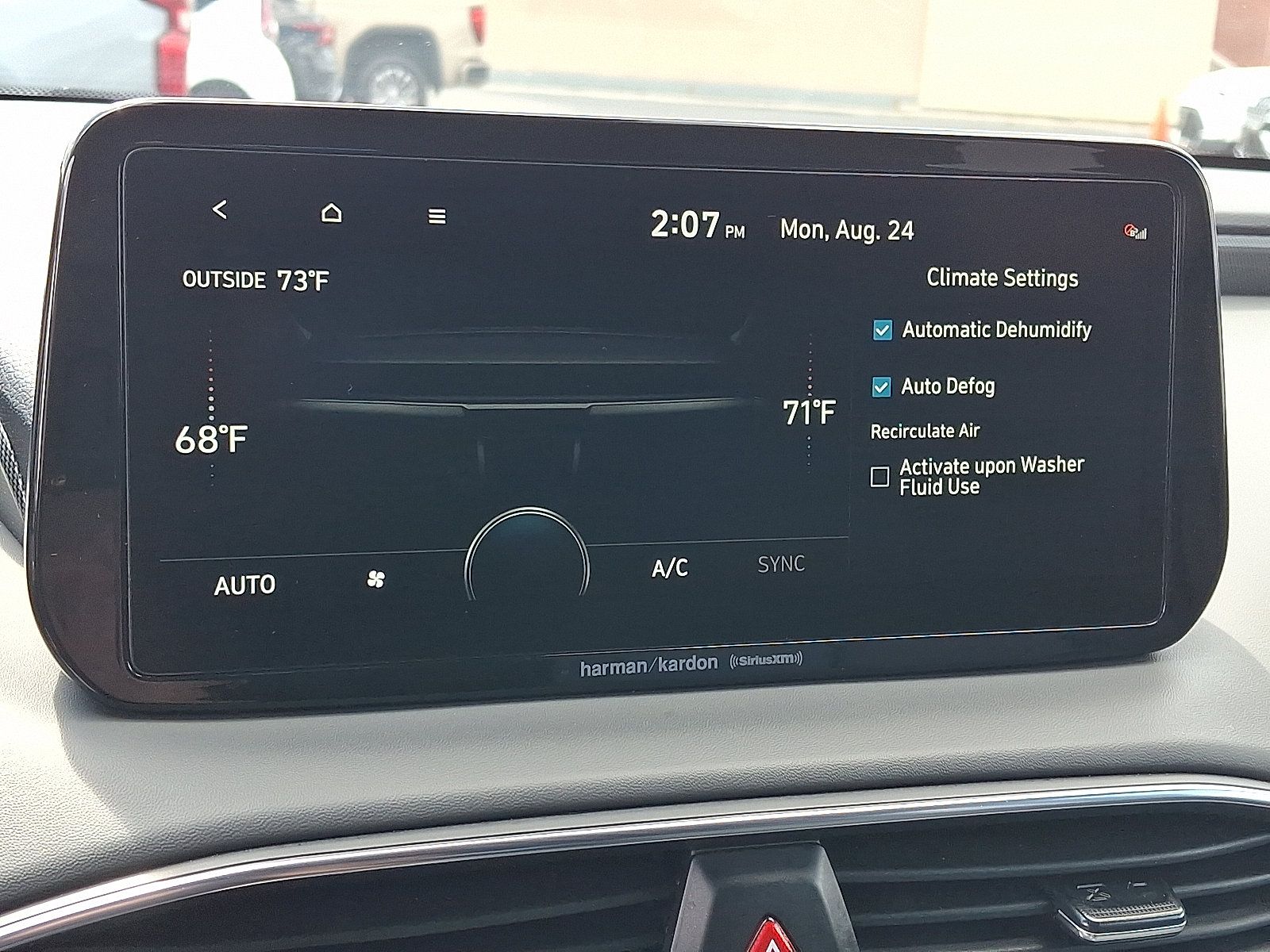 Used 2023 Hyundai Santa Fe SEL w/ Premium Package AWD/4WD image 18