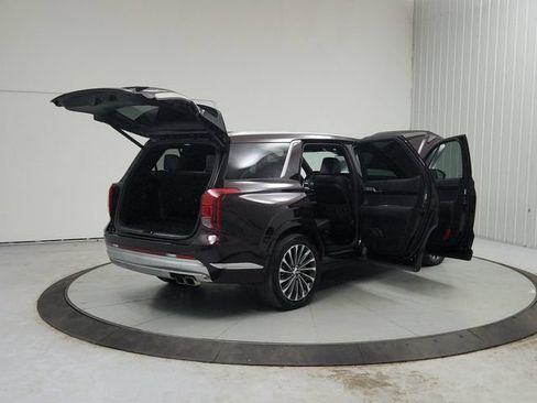 Used 2024 Hyundai Palisade Calligraphy AWD/4WD image 16
