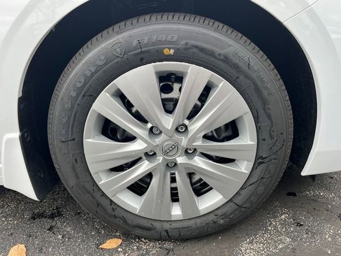 New 2025 Nissan Sentra S image 11