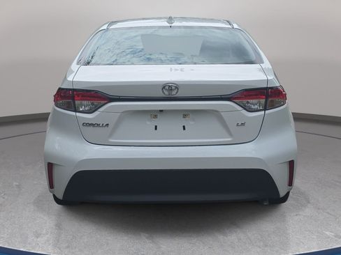 Used 2024 Toyota Corolla LE FWD image 6