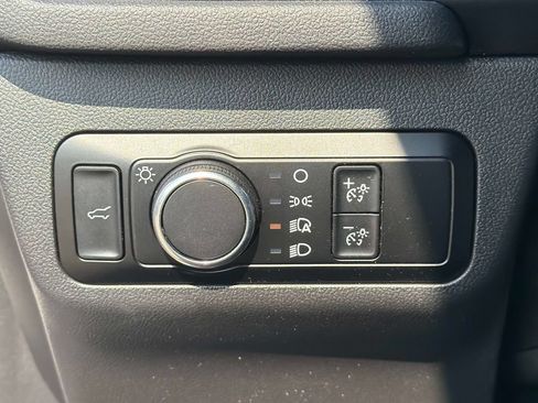 Used 2023 Ford Escape ST-Line w/ Tech Pack #1 AWD/4WD image 31