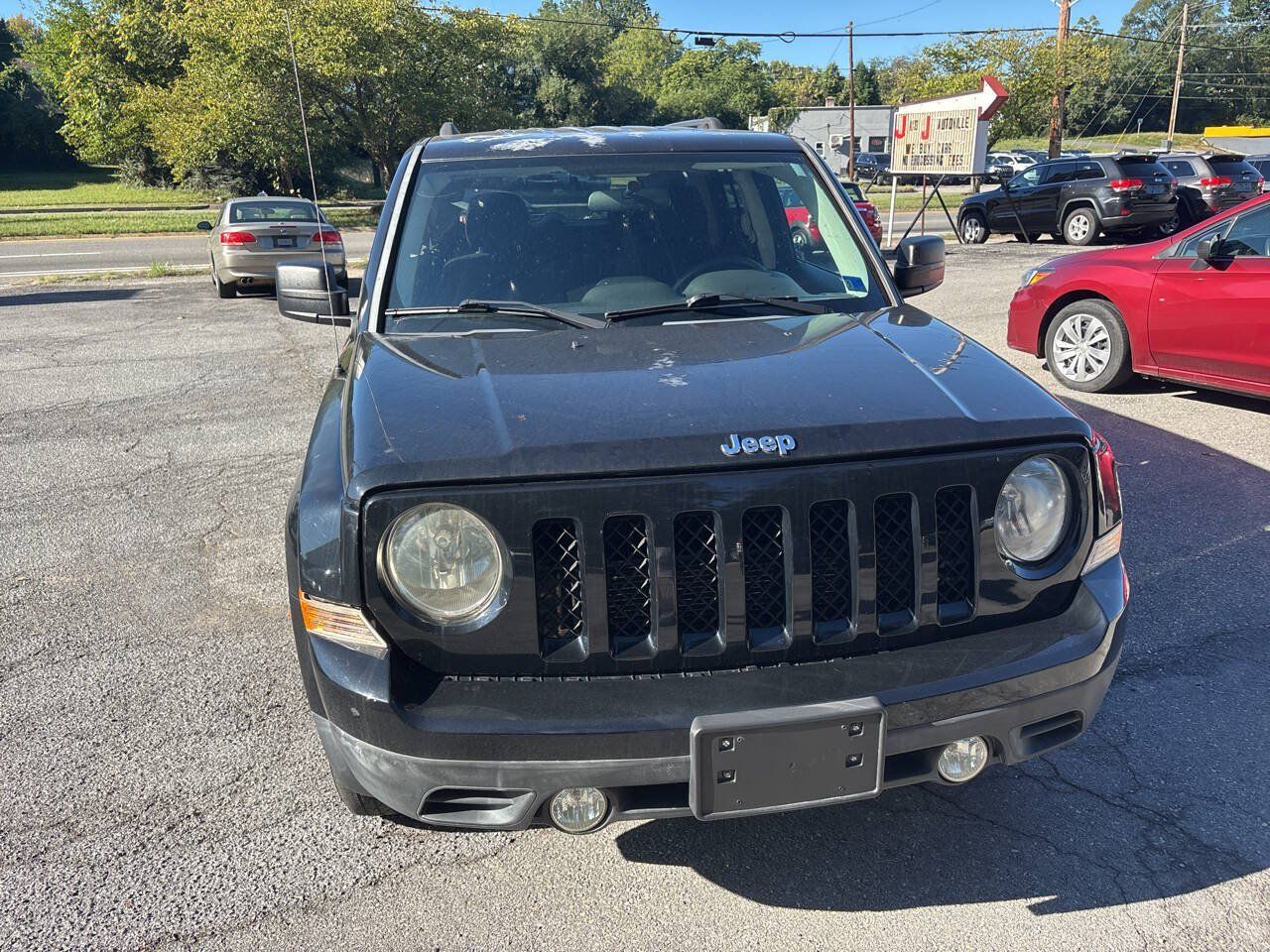 Used 2014 Jeep Patriot Sport w/ Power Value Group AWD/4WD image 11