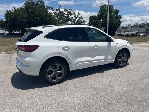 Used 2023 Ford Escape ST-Line Select w/ Tech Pack #2 AWD/4WD image 3