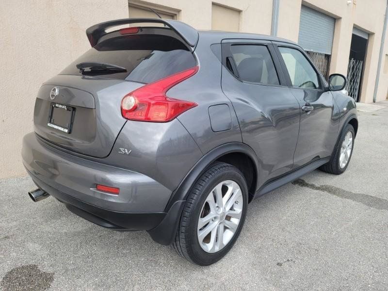 Used 2011 Nissan Juke SV FWD image 8