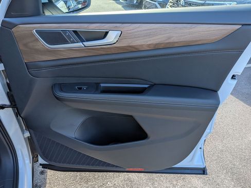 New 2026 Volkswagen Atlas SE image 33