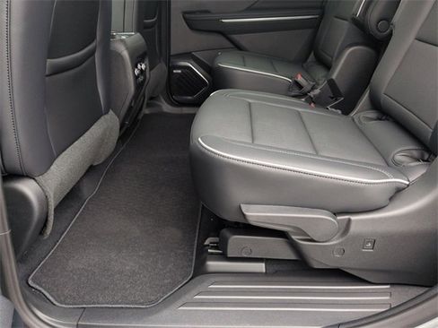 New 2026 Buick Enclave Preferred w/ Power Package image 23