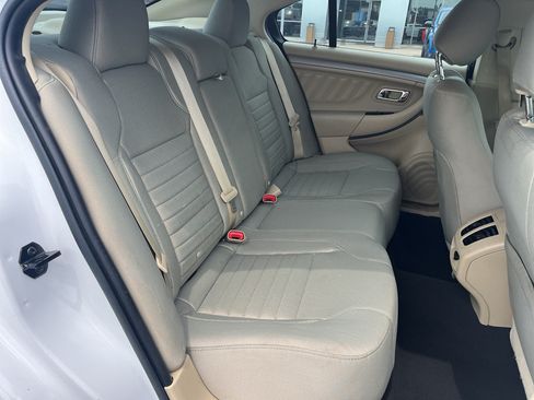 Used 2019 Ford Taurus SE FWD image 30