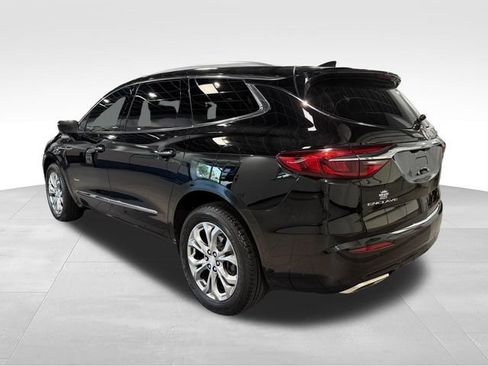 Used 2021 Buick Enclave Avenir w/ Avenir Technology Package FWD image 5