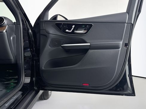 New 2026 Mercedes-Benz GLC 300 4MATIC image 23