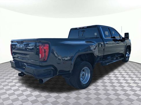 Used 2022 GMC Sierra 3500 Denali w/ Denali Ultimate Package AWD/4WD image 3