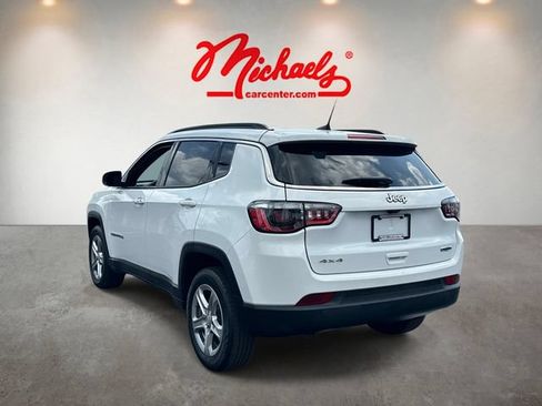 Used 2024 Jeep Compass Latitude AWD/4WD image 4