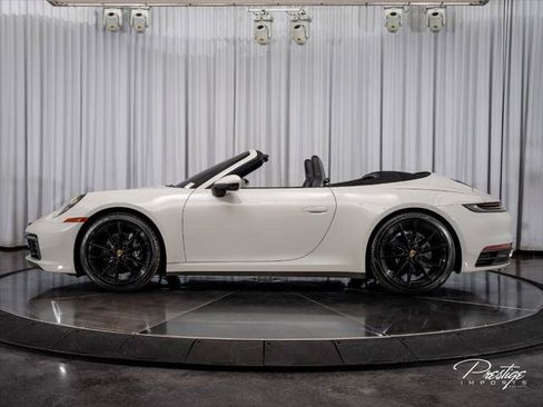 Used 2021 Porsche 911 Carrera 4 AWD/4WD image 9