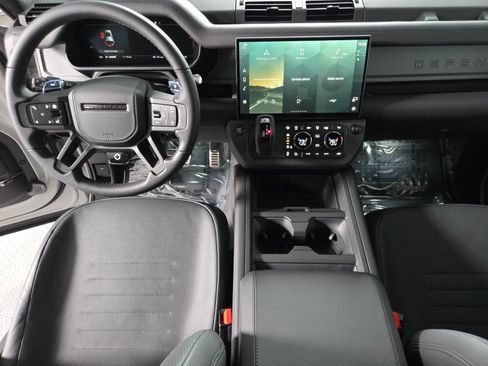 New 2026 Land Rover Defender 110 OCTA AWD/4WD image 4