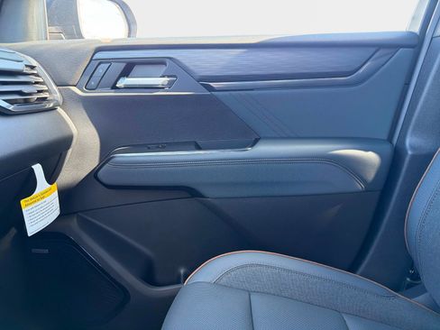 New 2026 GMC Acadia AT4 image 22