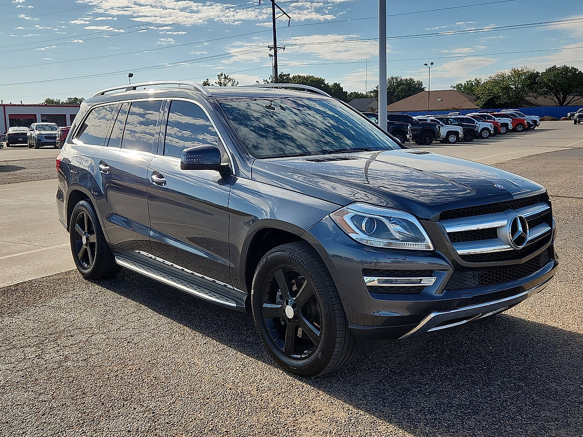 Used 2015 Mercedes-Benz GL 450 4MATIC w/ Lane Tracking Package image 5