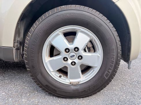 Used 2012 Ford Escape XLT AWD/4WD image 28