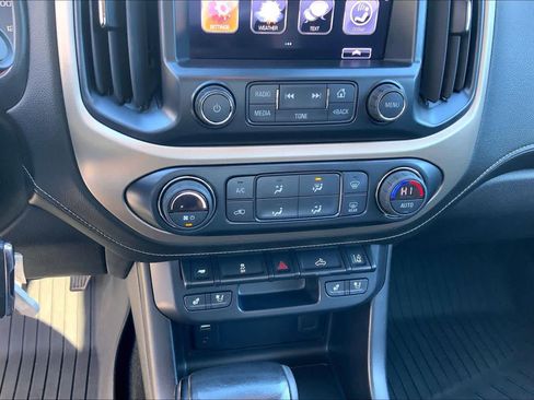 Used 2017 GMC Canyon Denali image 31