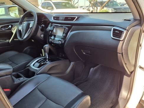 Used 2015 Nissan Rogue SL FWD image 10