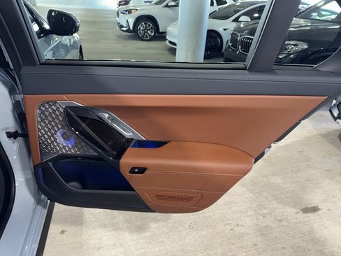 Used 2026 BMW 740i w/ Premium Package image 11