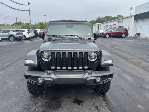 Used 2023 Jeep Wrangler Sport AWD/4WD image 9