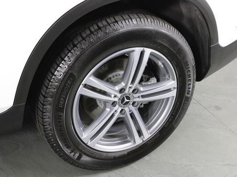 Used 2022 Mercedes-Benz GLC 300 image 11