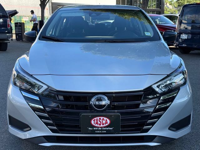 Used 2025 Nissan Versa S FWD image 3
