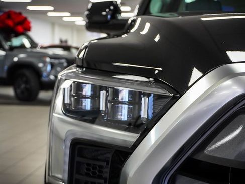 Used 2024 Toyota Tundra Limited image 26