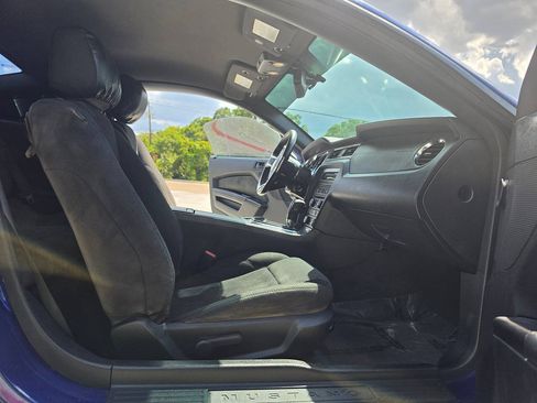 Used 2013 Ford Mustang Coupe RWD image 26